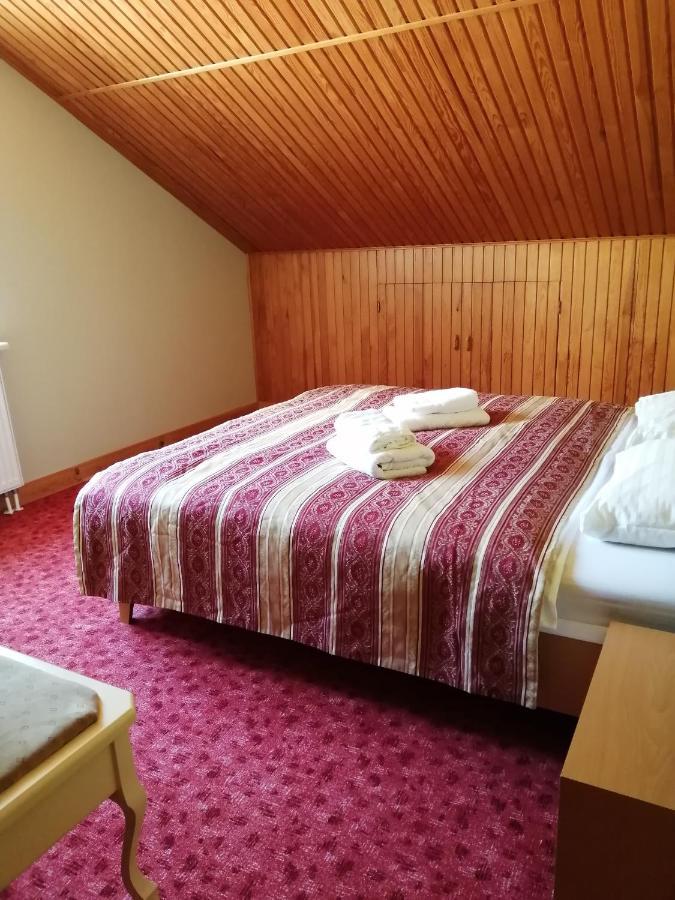 Idile Bed & Breakfast - ヴィサギナス エクステリア 写真