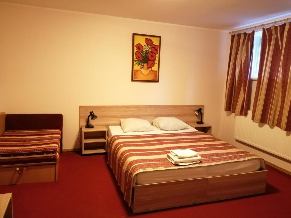 Idile Bed & Breakfast - ヴィサギナス エクステリア 写真