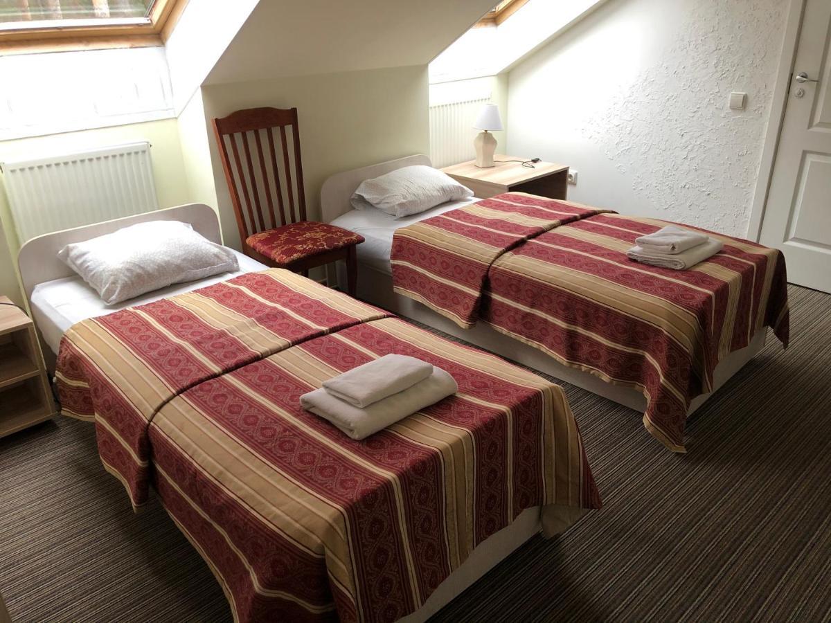 Idile Bed & Breakfast - ヴィサギナス エクステリア 写真