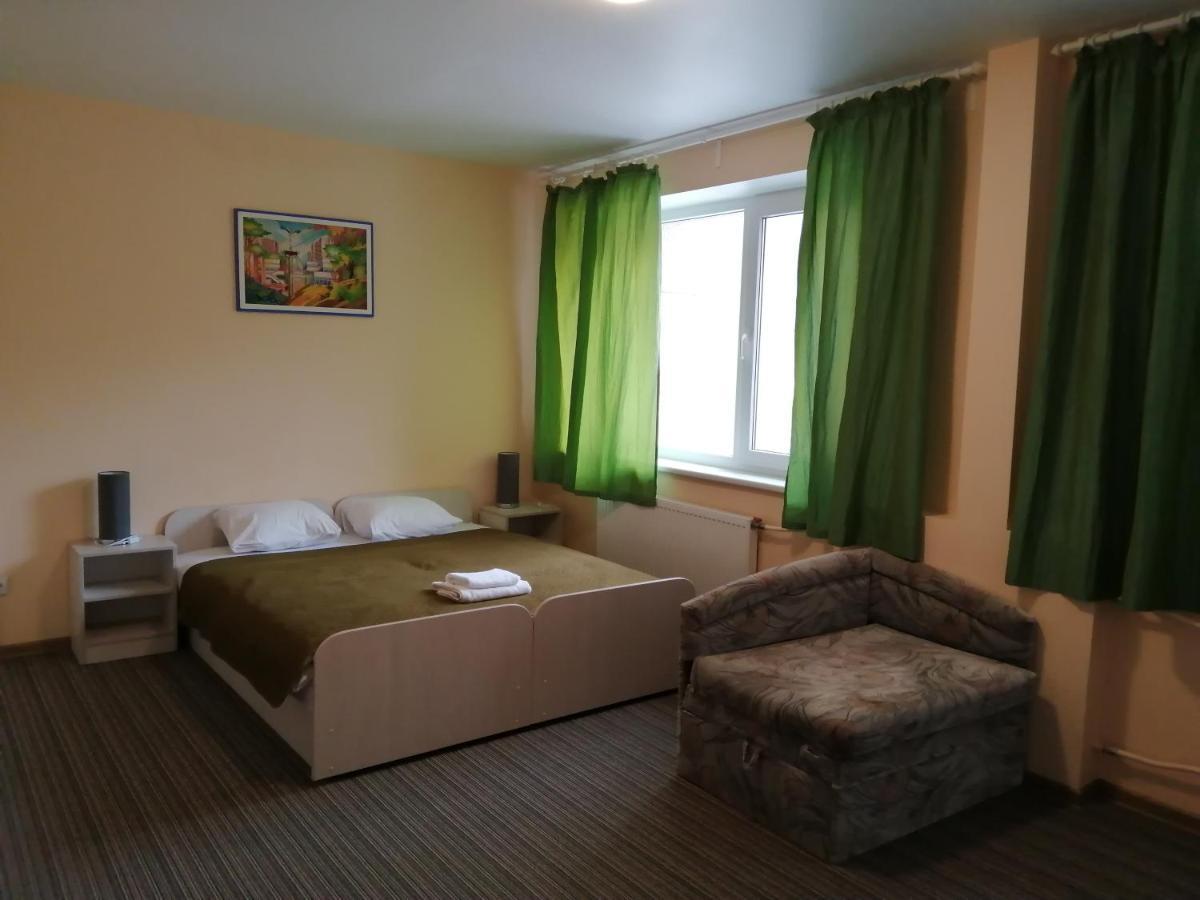 Idile Bed & Breakfast - ヴィサギナス エクステリア 写真